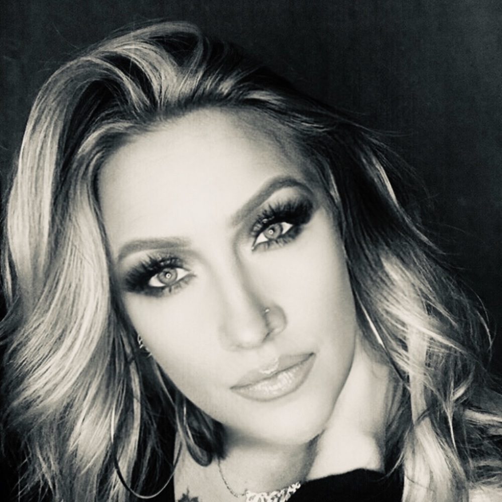 Meet your Posher, Dana